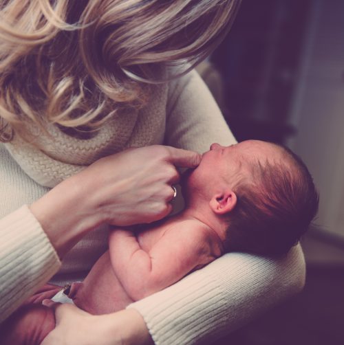 Gesund Mutter Das Baby Ist Da Und Wer Umsorgt Die Mama Plus Verlosung Sarahplusdrei